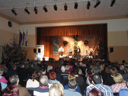 Na predbožičnem koncertu Dobre volje s Francem Gorzo 14